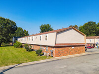 Red Oak Apartments in Richmond, VA - Building Photo - Building Photo