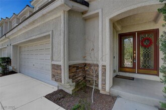 2473 Devotion Ridge Dr in Henderson, NV - Building Photo - Building Photo