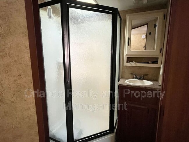 3000 Clarcona Rd in Apopka, FL - Building Photo - Building Photo