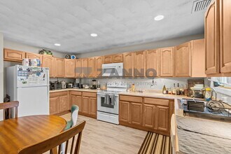 498 Park Ave in Portsmouth, RI - Building Photo - Building Photo