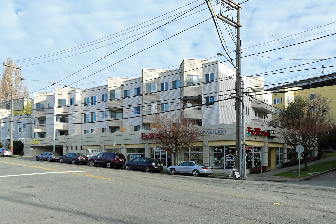 1800 Eastlake in Seattle, WA - Building Photo