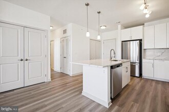 10755 Fairgrounds Dr in Fairfax, VA - Building Photo - Building Photo