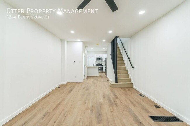 4254 Pennsgrove St in Philadelphia, PA - Foto de edificio - Building Photo