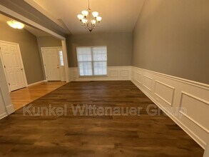 2308 Four Lakes Dr in Belleville, IL - Building Photo - Building Photo