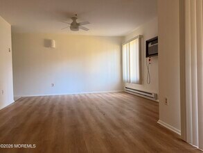 79 Overlook Way in Englishtown, NJ - Building Photo - Building Photo