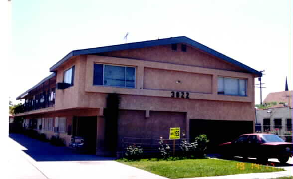 3822 E 56th St in Maywood, CA - Building Photo