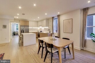 4017 Davis Pl NW in Washington, DC - Building Photo - Building Photo