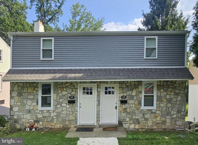 property at 645 Roberts Ave