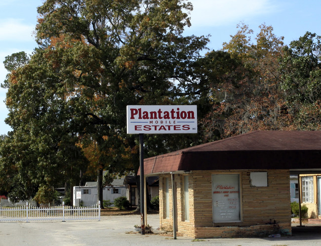 Plantation Mobile Home  Estates in Savannah, GA - Foto de edificio - Building Photo