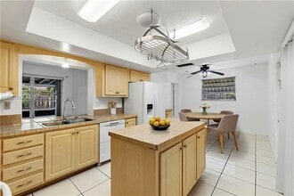 9200 SW 55th St in Cooper City, FL - Building Photo - Building Photo