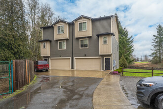 13603 91st Avenue Ct E in Puyallup, WA - Building Photo - Building Photo