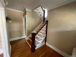 21 Gladstone Ave in Walden, NY - Building Photo - Building Photo
