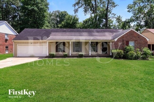 property at 4523 Parkwood Rd