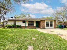 7338 Marble Creek Dr in San Antonio, TX - Building Photo