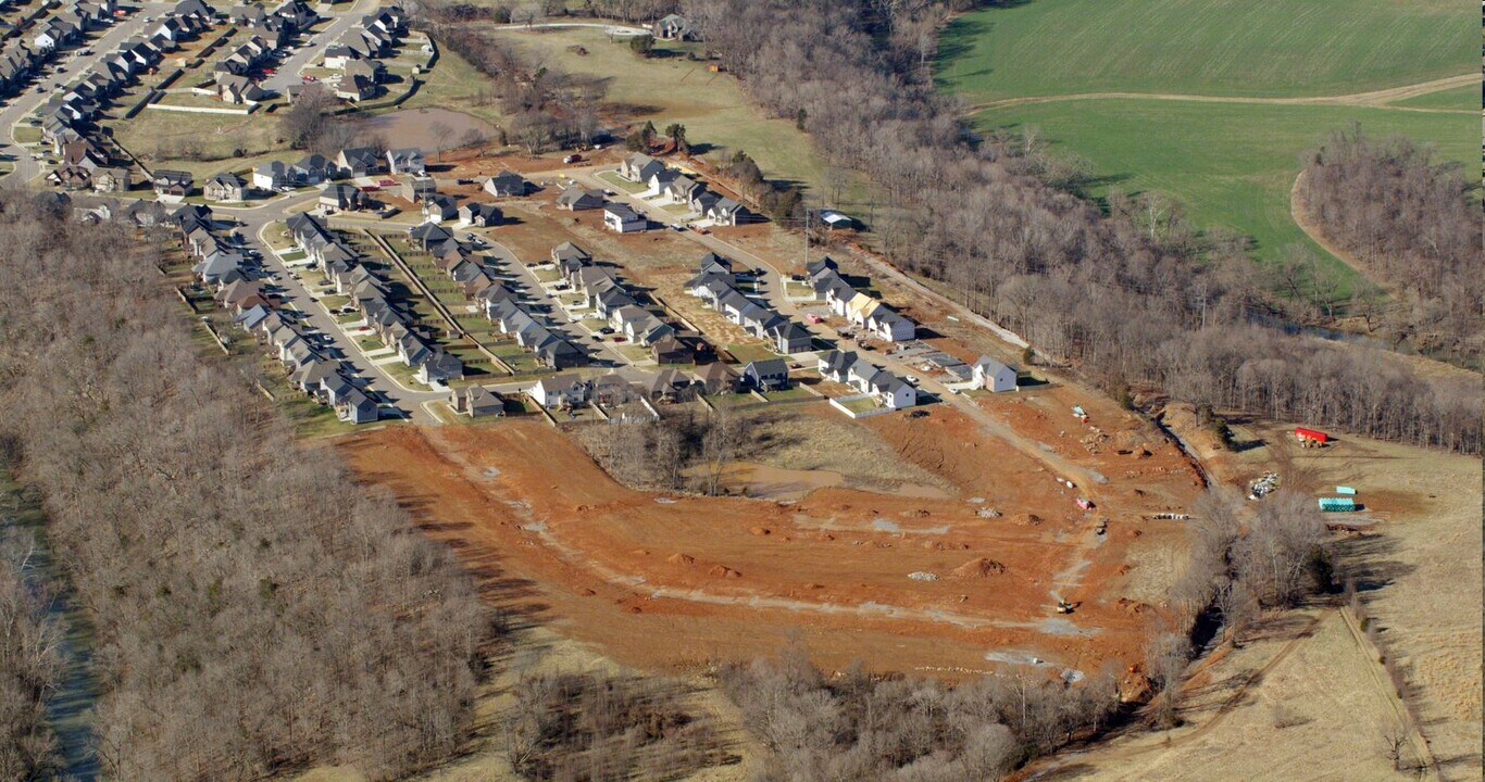 Griffey Estates in Clarksville, TN - Building Photo