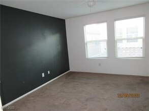 10111 Trumbull Point Ct in Las Vegas, NV - Building Photo - Building Photo