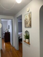 2014 Davis Ave, Unit FURNISHED 2nd fl in Whiting, IN - Foto de edificio - Building Photo