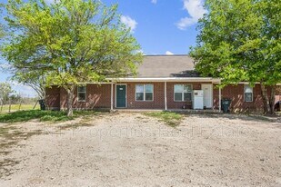 9803 Risky's Ranch Dr in College Station, TX - Building Photo