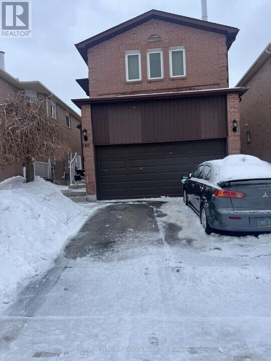 80 Atkins Cir in Brampton, ON - Building Photo