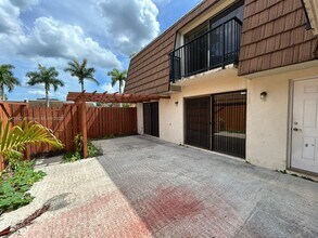 9106B SW 20th St in Davie, FL - Building Photo - Building Photo