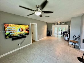 3801 SW 31st Dr, Unit 1 in West Park, FL - Building Photo - Building Photo