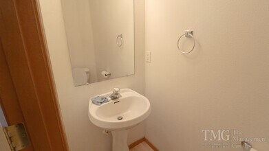 16805 NE 9th St in Vancouver, WA - Building Photo - Building Photo