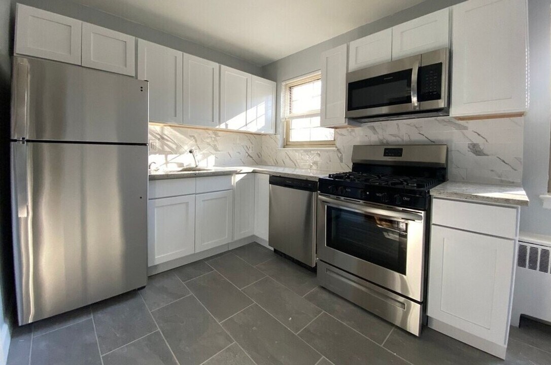 812 New York in Union City, NJ - Building Photo