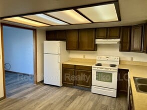 358 Parkchester Dr in Spring Creek, NV - Building Photo - Building Photo