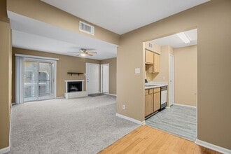 18515 Egret Bay Blvd in Houston, TX - Building Photo - Building Photo