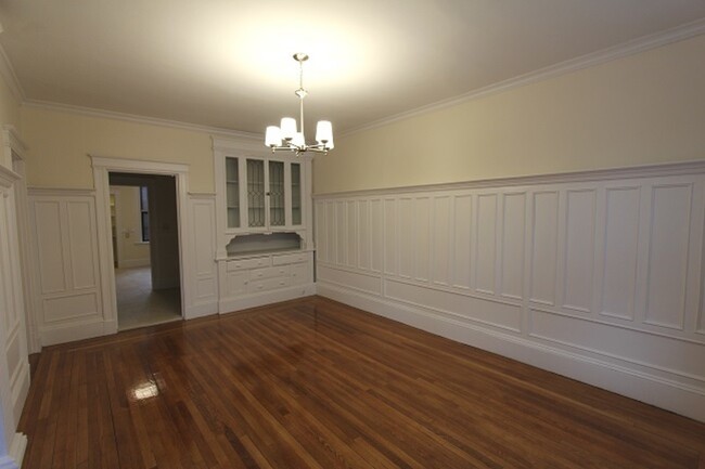 150 Freeman St in Brookline, MA - Foto de edificio - Building Photo