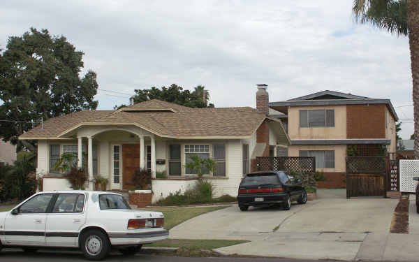 1066-1076 Lincoln Ave in San Diego, CA - Foto de edificio