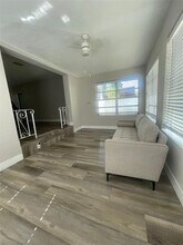 2111 Adams St in Hollywood, FL - Building Photo - Building Photo