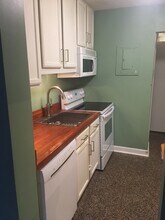 201 Pensacola Beach Rd in Gulf Breeze, FL - Foto de edificio - Building Photo