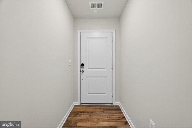 63 Rolling Branch Dr in Ranson, WV - Building Photo - Building Photo