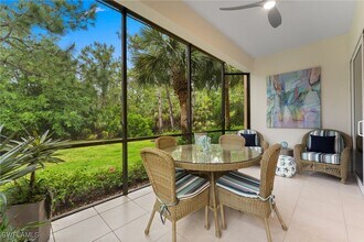 7837 Hawthorne Dr in Naples, FL - Building Photo - Building Photo