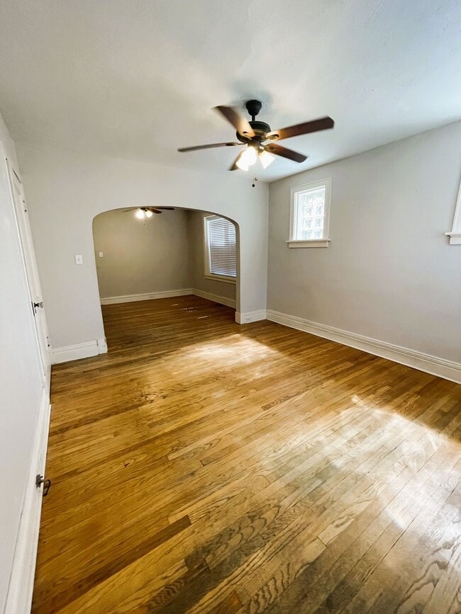 4919-4921-4921 Lindenwood Ave in St. Louis, MO - Building Photo - Building Photo
