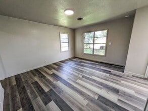 203 Camellia Ave in Orange, TX - Building Photo - Building Photo