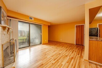 254 Vail Ct in Hamilton, NJ - Foto de edificio - Building Photo