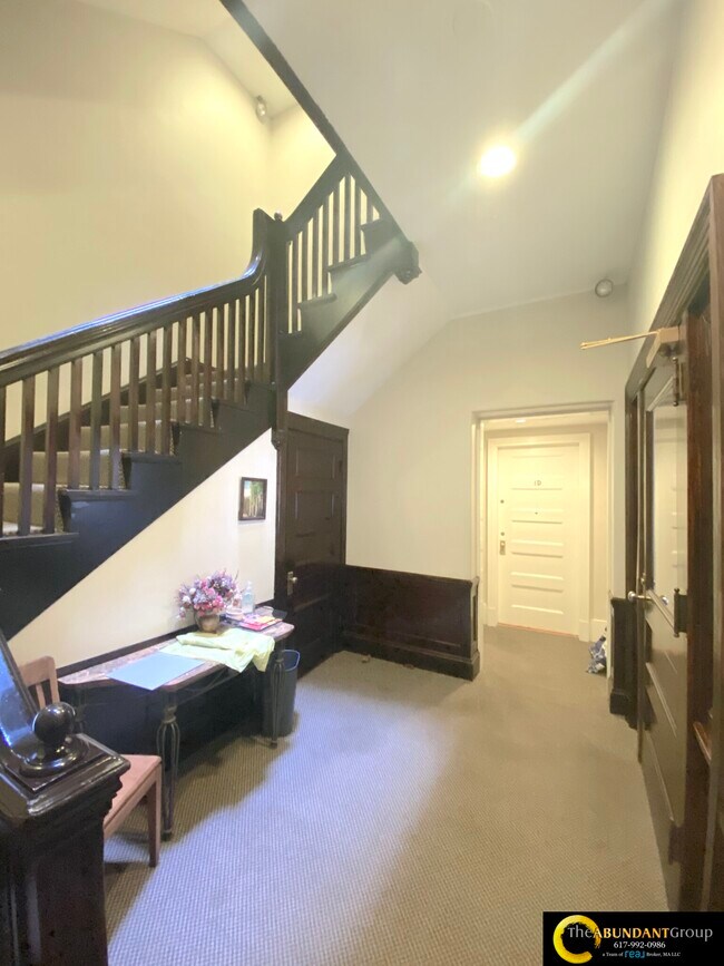 371 Harvard St, Unit 3C in Cambridge, MA - Building Photo - Building Photo