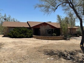 4250 N Wolford Rd in Tucson, AZ - Building Photo
