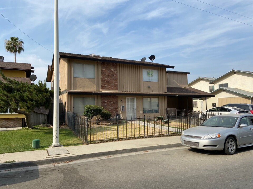 3813 Soranno Ave in Bakersfield, CA - Building Photo