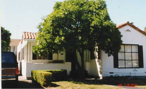 1536 Jefferson Ave in Redwood City, CA - Foto de edificio - Building Photo