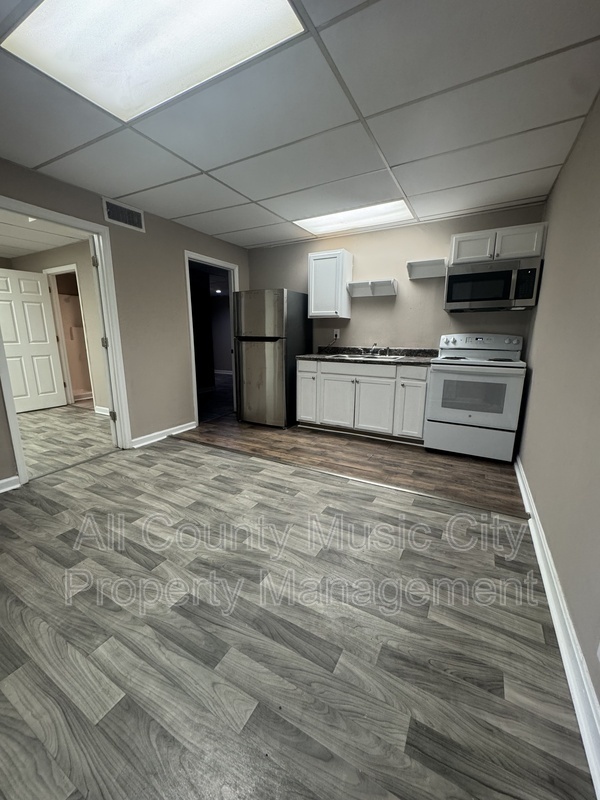 property at 105 Bonnabrook Dr