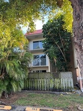 5231 Geneva Ct in Doral, FL - Building Photo - Building Photo