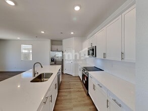 5865 Iron Iss St in Las Vegas, NV - Building Photo - Building Photo