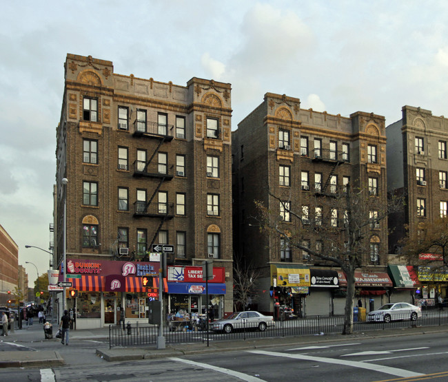 2366 Grand Concourse in Bronx, NY - Building Photo - Building Photo