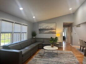 50 Falls Bridge Dr, Unit 50 Falls Bridge Drive in Totowa, NJ - Building Photo