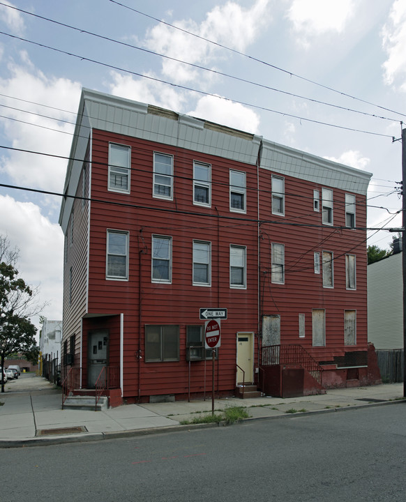 46-48 Center St in Jersey City, NJ - Building Photo