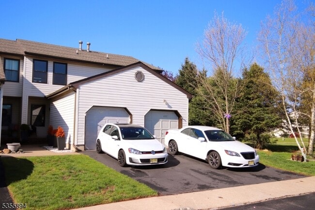 property at 829 Poplar Ct