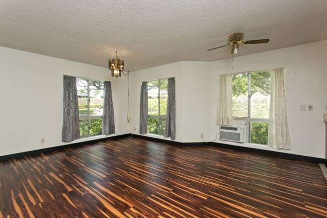 property at 94-775-775 Meheula Pkwy